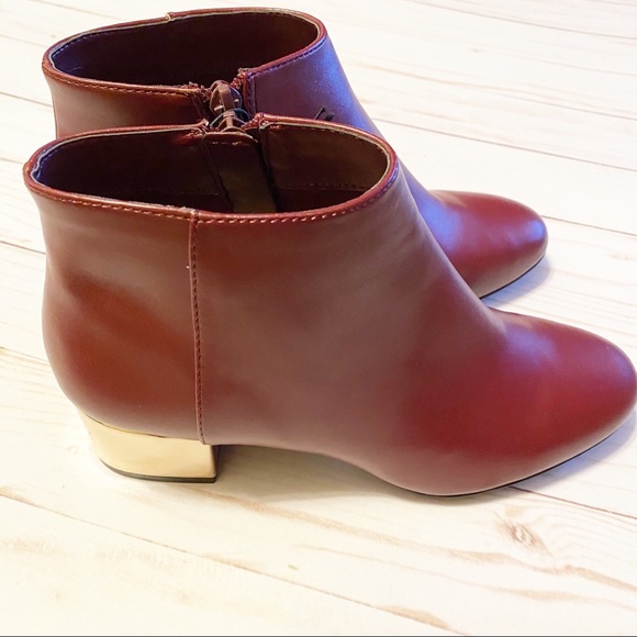 MARC New York Deep Red Booties Gold Block Heel 6 - Picture 3 of 8